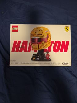 LEGO Scuderia Ferrari HP Lewis Hamilton Helmet 43022