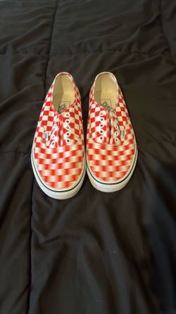 Red/white “illusion Vans” 9 In Men’s 10.5 In Woman’s