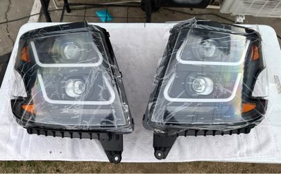 15-20 Chevy Tahoe Black Dual Projector Dual LED U Bar Headlights