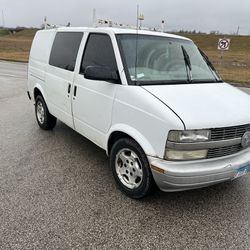 2003 Chevrolet Astro Van