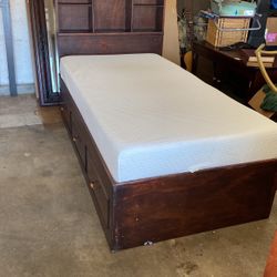 Twin Bed Frame (No Mattress)