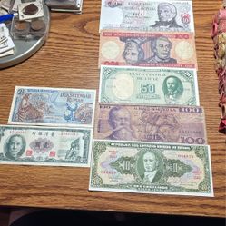 Currency From Various Countries(7 Bills )
