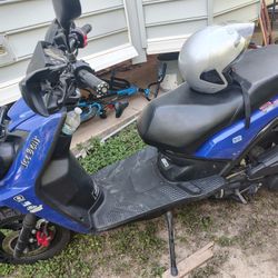 Matrix MC Gas Scooter 