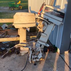 30 horse Johnson boat motor