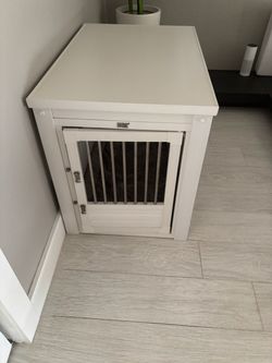 Ecoflex dog crate end table