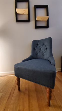 Accent chair