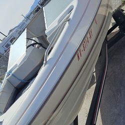 Awesome Boat For Sale! 90' Bayliner Capri W/ Trailer