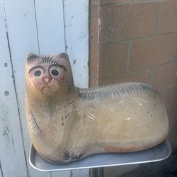 MeWOW; Very Large Vintage Faded Tonala Pottery Cat: