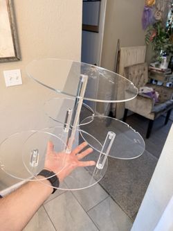 Beautiful 4 Tier Acrylic Cake Stand. Catering. Food