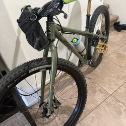 Surly Krampus Bike - 29", Steel, British Racing Green