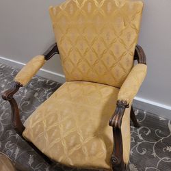 Nice Old Chair.$ 35