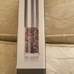 Salt or pepper gravity mill