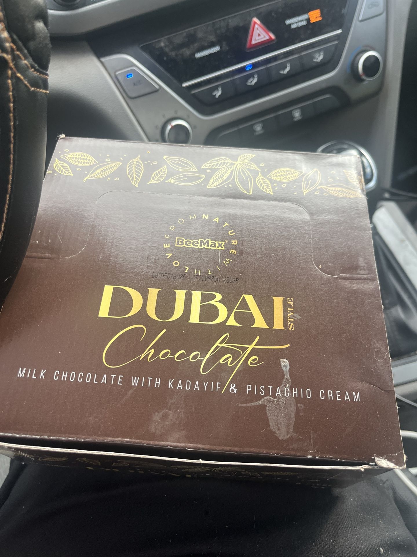 BeeMax Dubai Chocolate 6pk Box