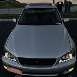 2004 Lexus IS 300