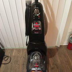 Bissell Proheat Carpet Cleaner With Attachments 