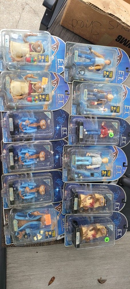 Old ET Action Figures 