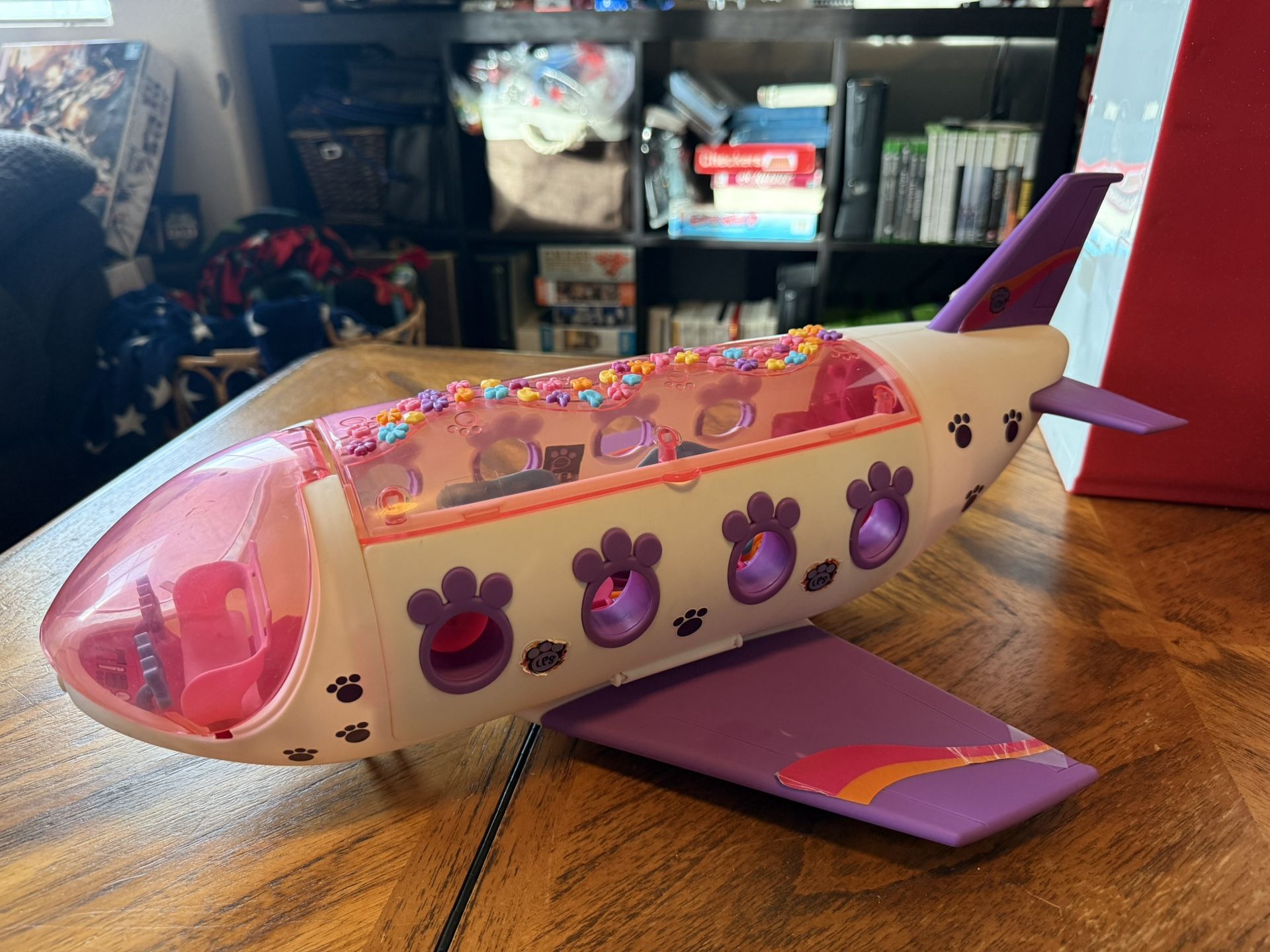 Littlest pet shop jet playset