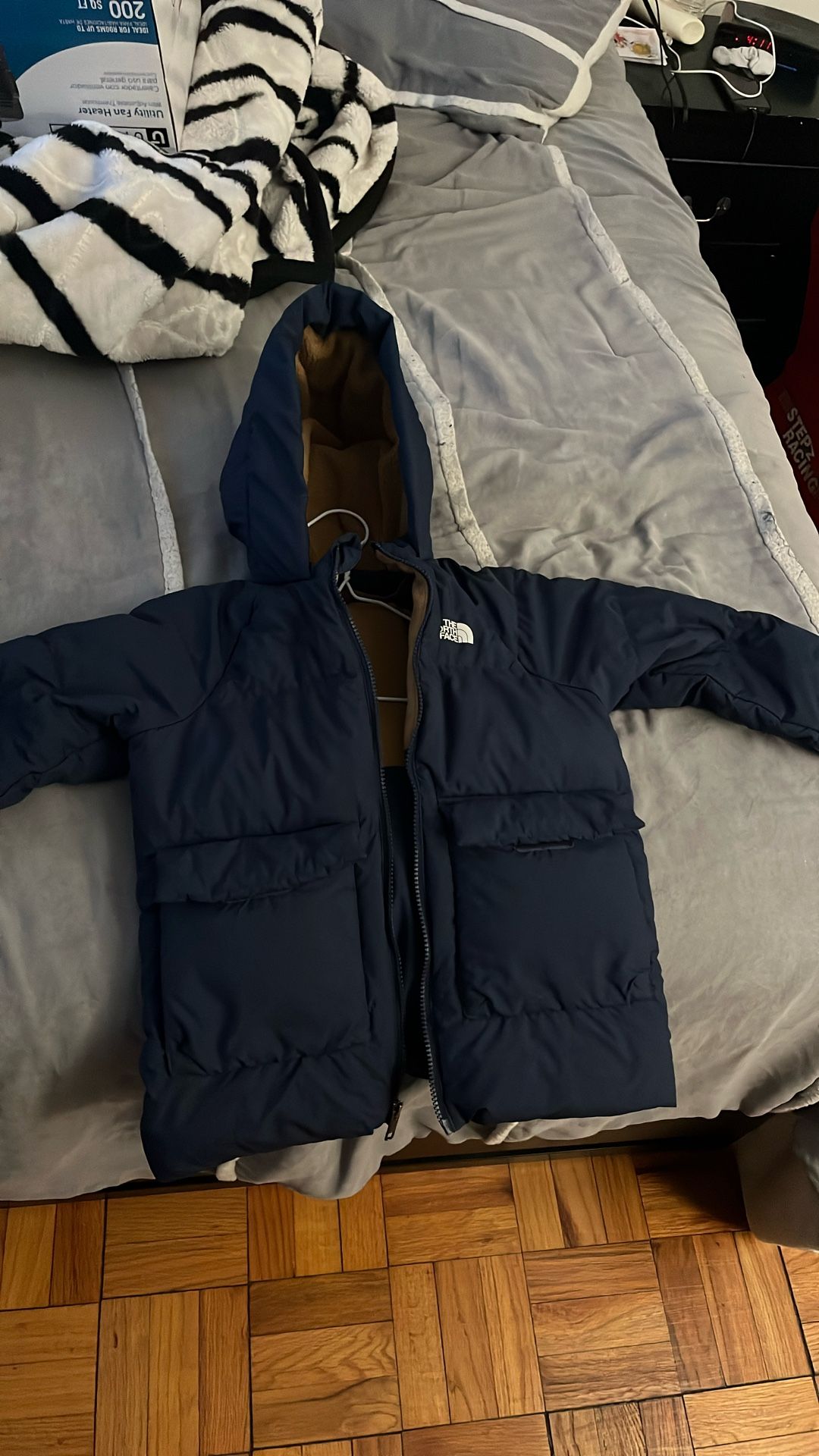 Kids North face Jacket Original 7 Year Old