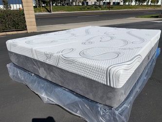 Queen Organic Cool Gel Memory Foam!•••