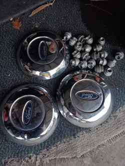 Ford Center Caps and Lug Nuts 