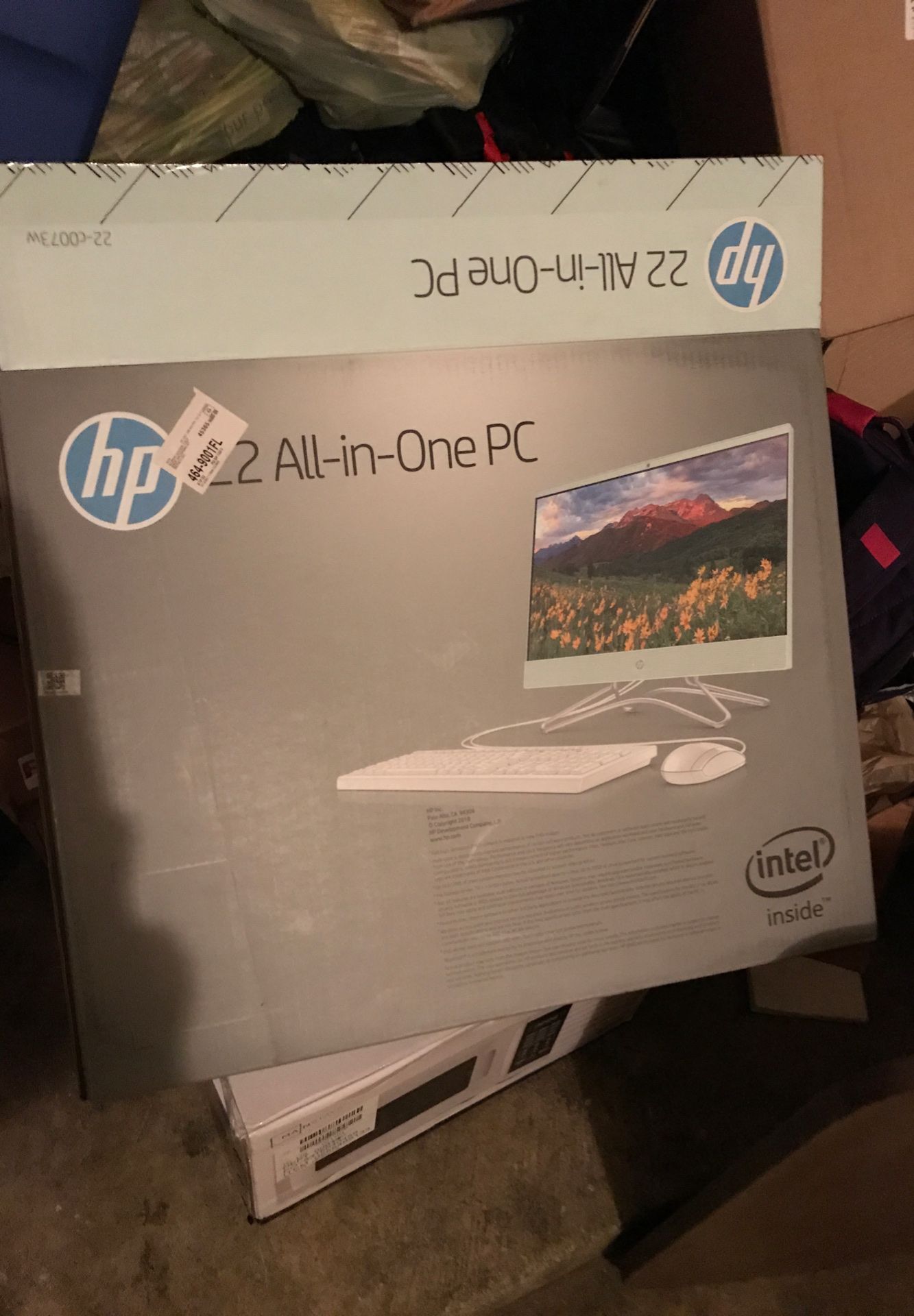 Hp built in computer ,brand new,comes with everything got my kid the wrong computer make offers if they are reasonable