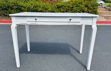 Shabby Chic White Desk :)