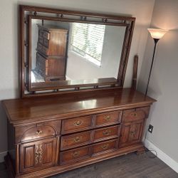 Dresser With Mirror & Matching Stand Up Dresser.