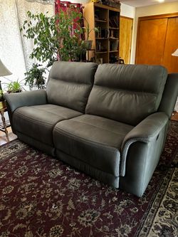 Power  Reclining Sofa