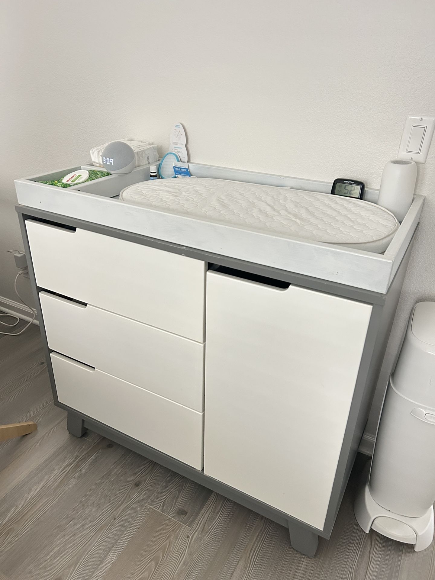 Dresser / Changing Table