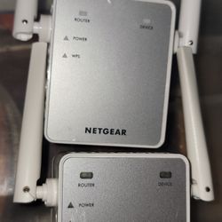 Netgear Wifi Range Extender N300 Ex2700 pair in bitterlake $45.00