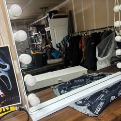 Vanity Mirror And Table 