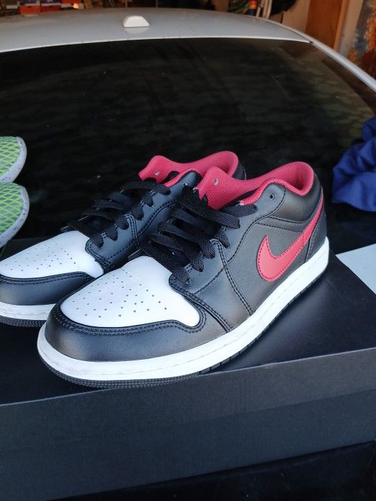 JORDAN 1 LOW