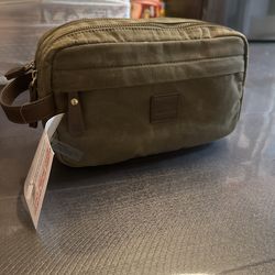 Lucky Brand Men's Travel  Toiletry-bag.  Canvas