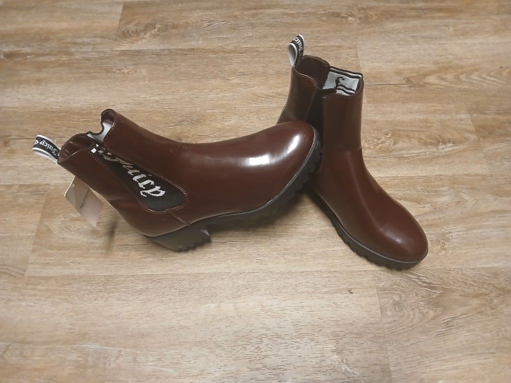 Juicy Couture Fashion Black Chelsea Ankle Slip Pull On Rain Boots