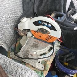 Delta 12" Miter Saw