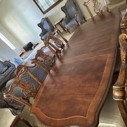 Luxury Dining Table Set