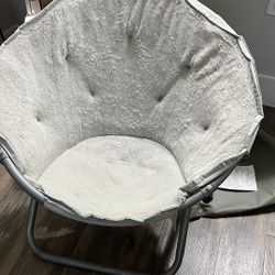 Saucer Chair
