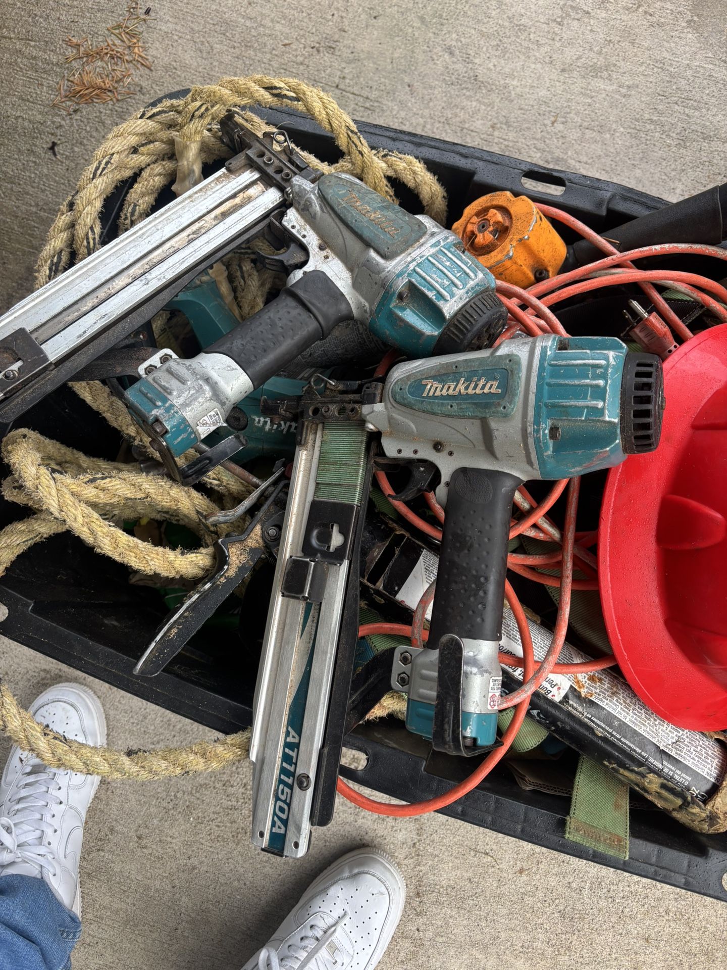 Makita Staple Guns