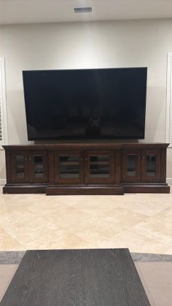RH Reclaimed Wood Media console