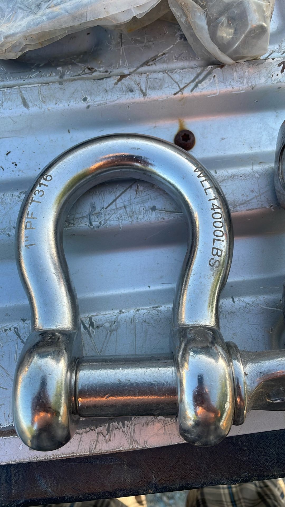Stainless Shackles. 1inch