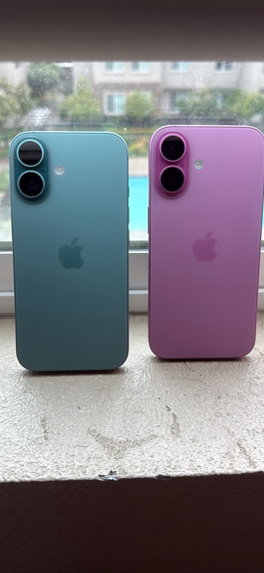 iPhone 16 