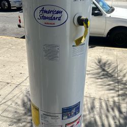 Americam Standard 30 Galones Water Heater 
