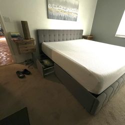 King Bed With 12” Memory Foam Mattress 