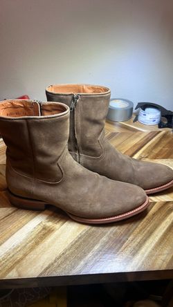 Men’s leather boots size 11 D  (standard width)