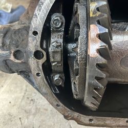 Shortened 12 Bolt GM Rear End W/ Stock Axles