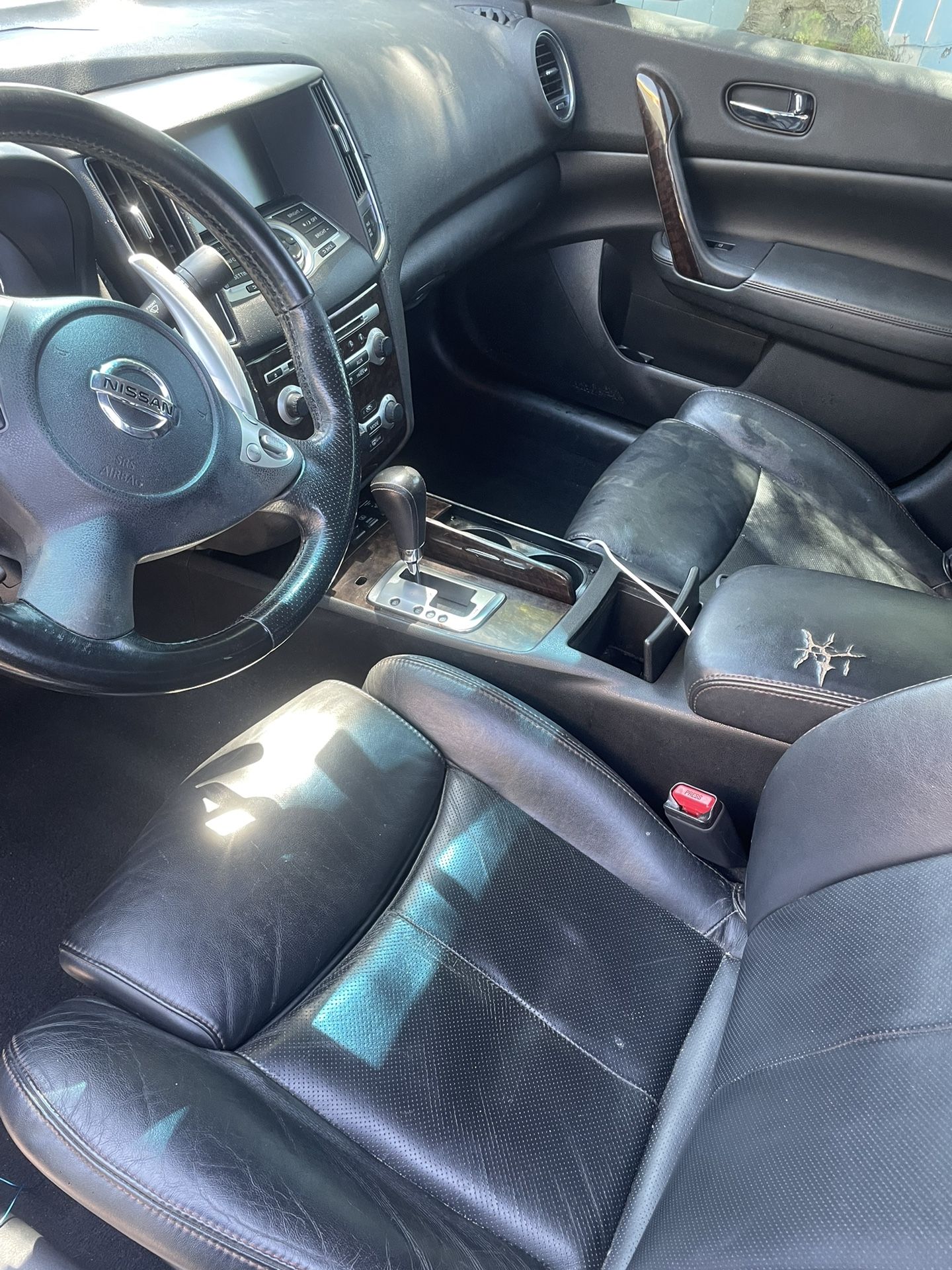 Experience the Ultimate Nissan Maxima—Fully Equipped for Excellence!