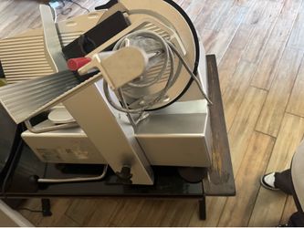 Commercial  meat slicer