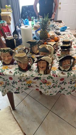 Royal Doulton character jugs 13 piece set