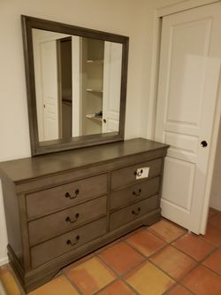 Queen gray set with mattress