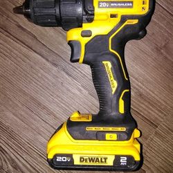 DEWALT ATOMIC 20V MAX Cordless Brushless Compact 1/2 in. Drill/Driver